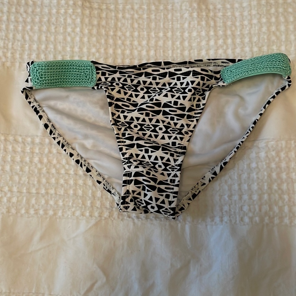 Black and white bikini bottoms